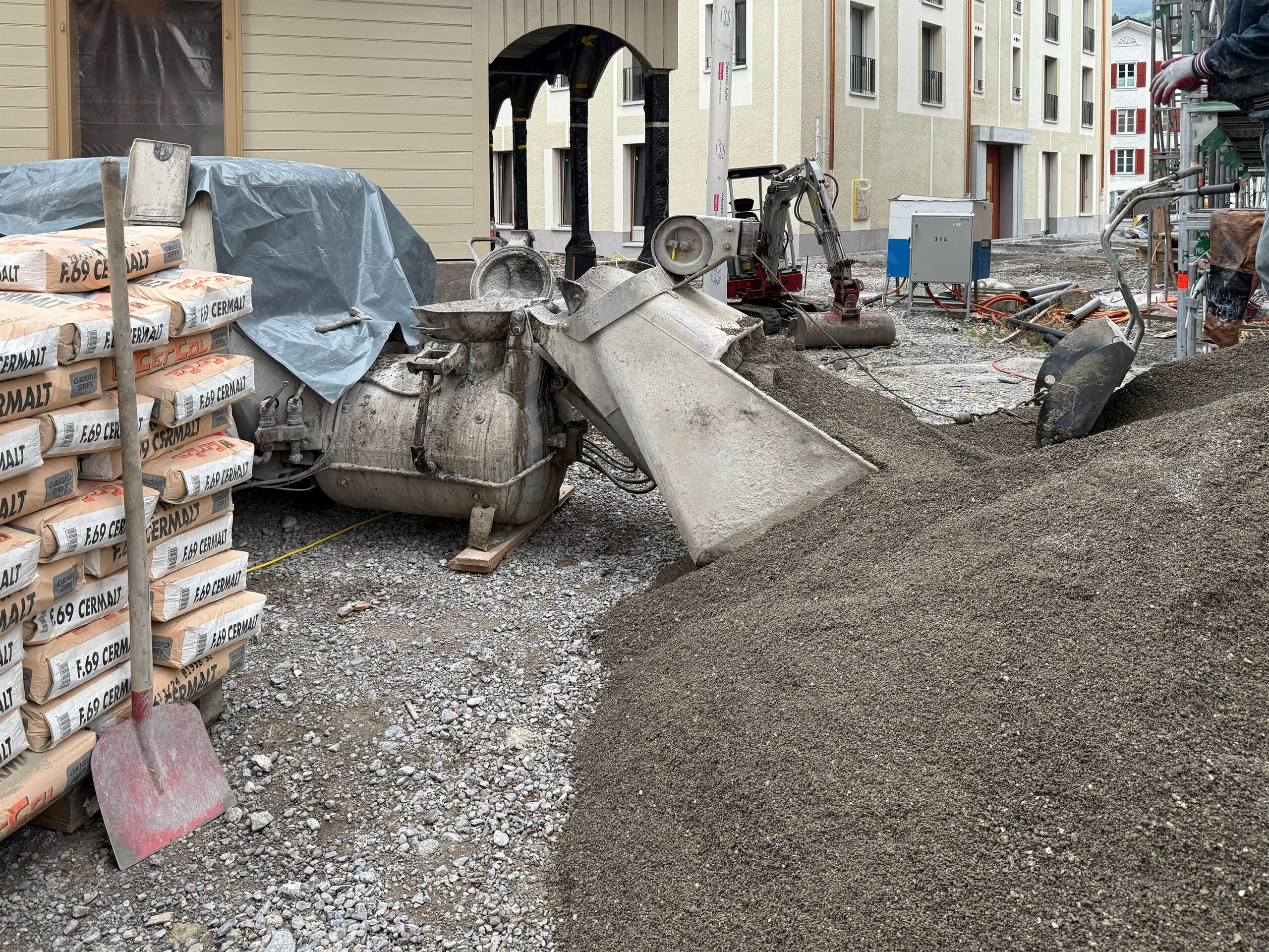 HalterDeDonno_23-002_Ökonomiegebäude_Baustelle 03